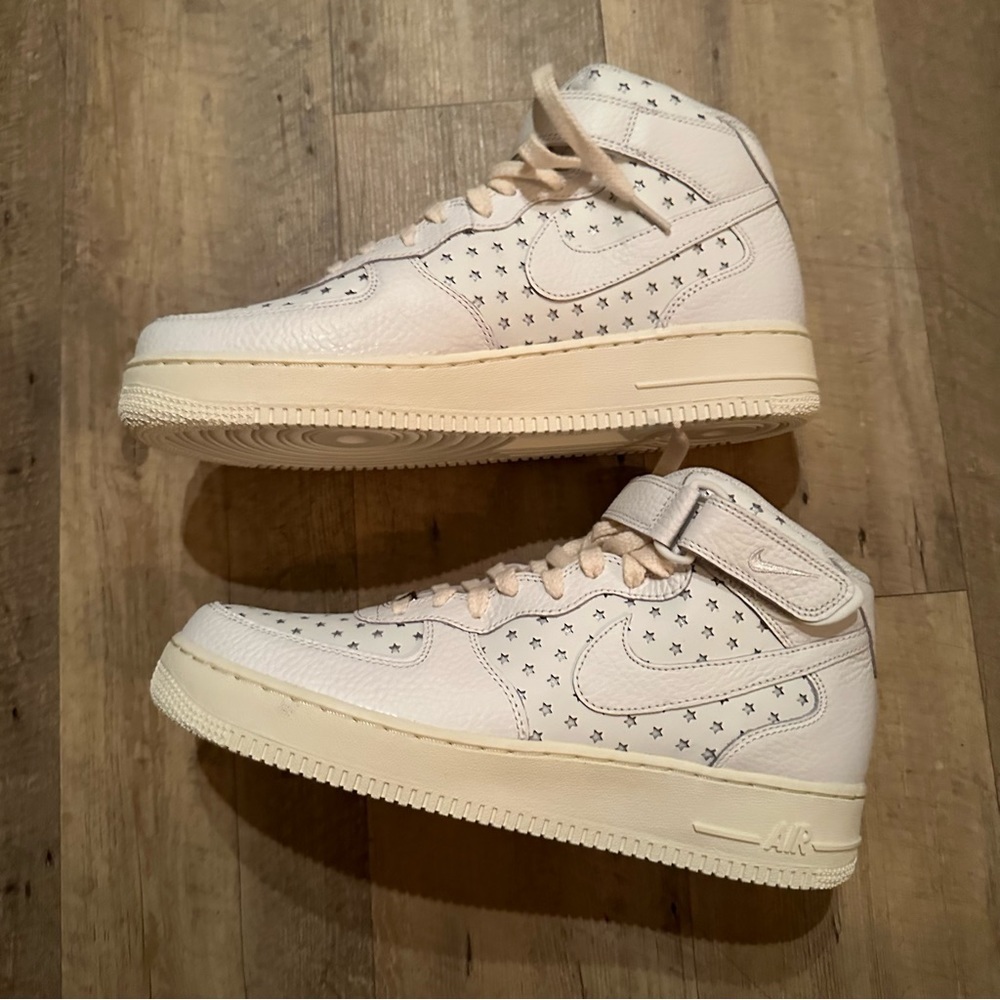 NEW Nike Air Force 1 Mid Cut Out Stars Summit White - Picture 6 of 11